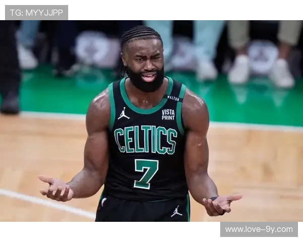 三分9投仅1中仍统治赛场杰伦布朗29分10板4助攻证明价值