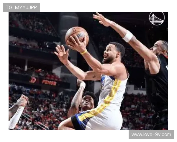 科尔称长期包夹让库里练就被低估的顶级传球能力在高强度比赛中